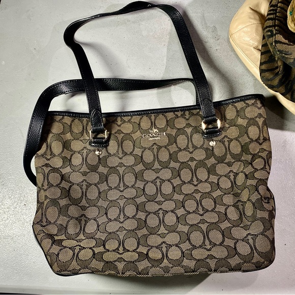 Pre-owned Coach black & grey logo purse - Picture 1 of 5